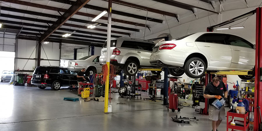 Banner de Diagnostico y Mecánica Automotriz